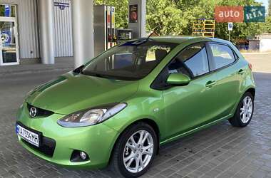 Хэтчбек Mazda 2 2008 в 