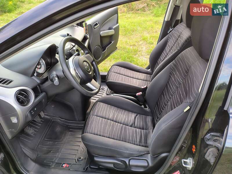 Хетчбек Mazda 2 2008 в Києві