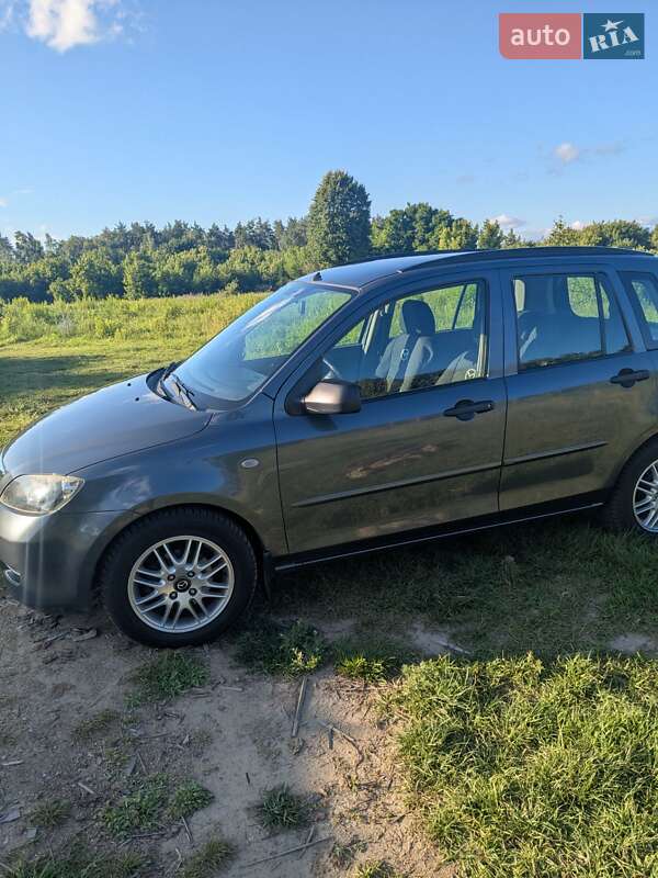Хэтчбек Mazda 2 2004 в Шостке