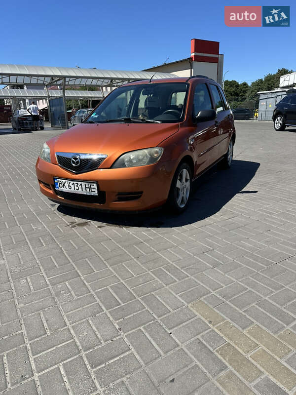 Хэтчбек Mazda 2 2003 в Ровно