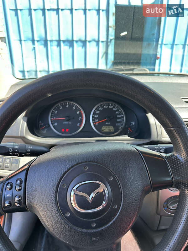 Хэтчбек Mazda 2 2003 в Ровно