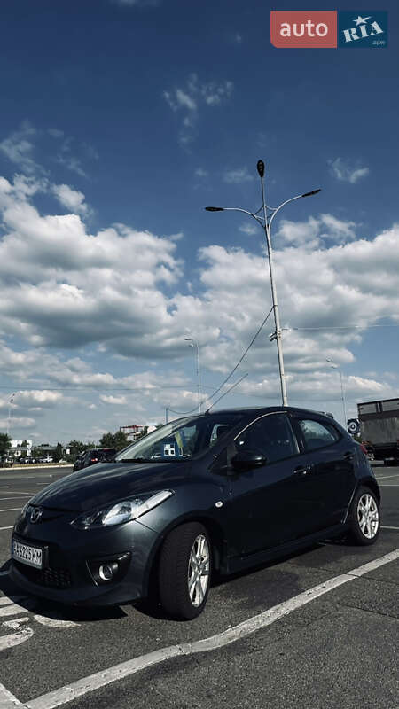 Хэтчбек Mazda 2 2008 в Киеве