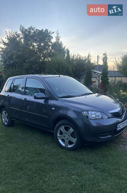 Хэтчбек Mazda 2 2005 в 