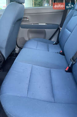 Хэтчбек Mazda 2 2005 в 