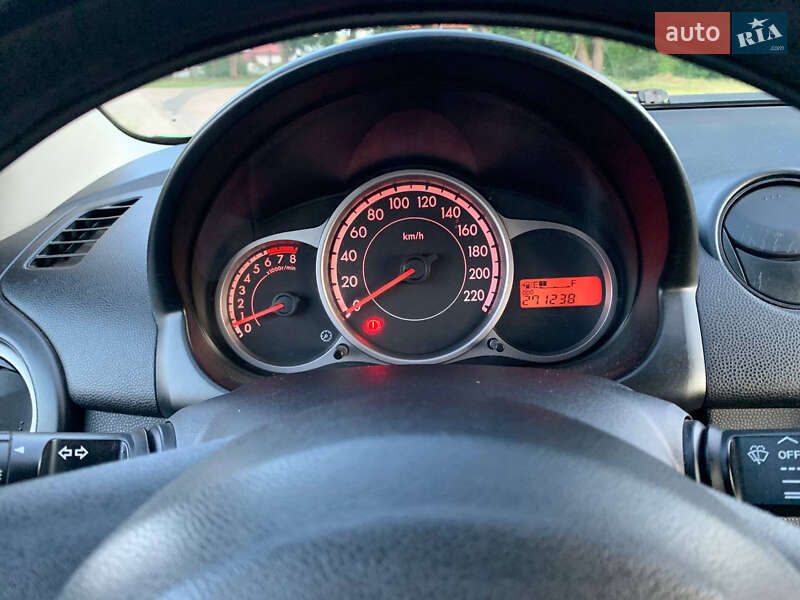 Хэтчбек Mazda 2 2010 в Ходорове