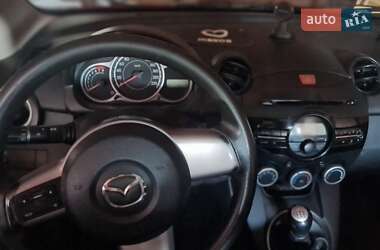 Хетчбек Mazda 2 2010 в Кременчуці