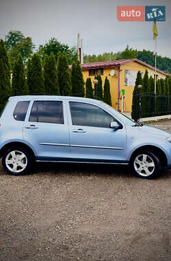 Хэтчбек Mazda 2 2005 в 