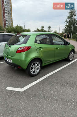 Хетчбек Mazda 2 2009 в Києві