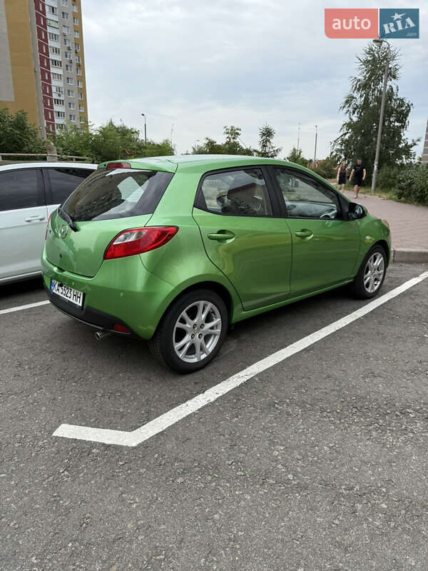 Mazda 2 2009