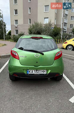 Хетчбек Mazda 2 2009 в 