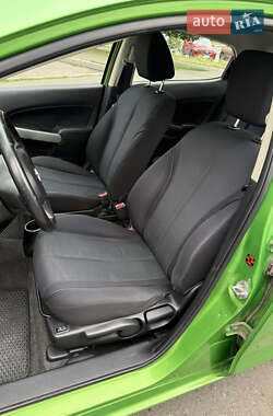 Хетчбек Mazda 2 2009 в 