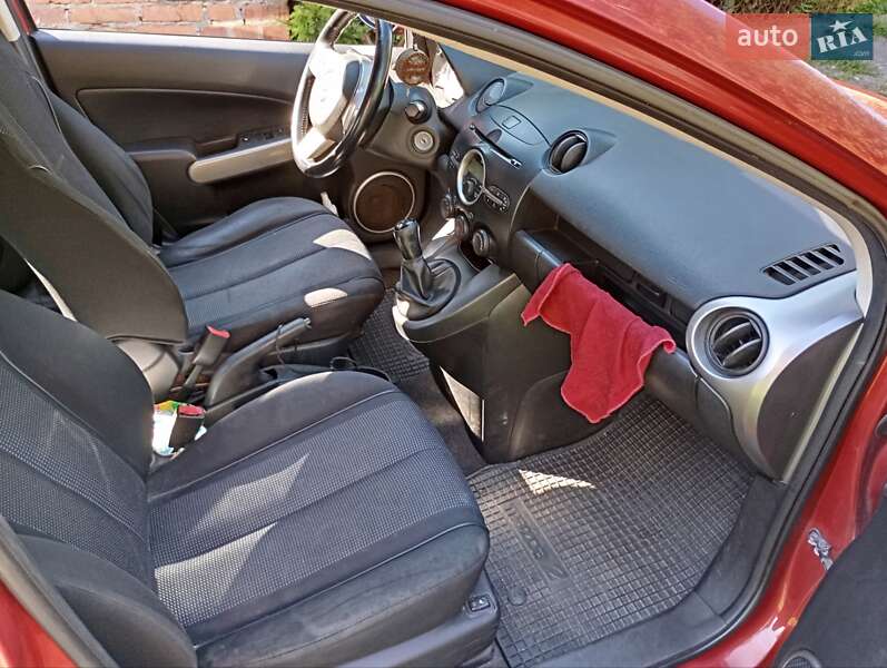 Хэтчбек Mazda 2 2008 в Львове