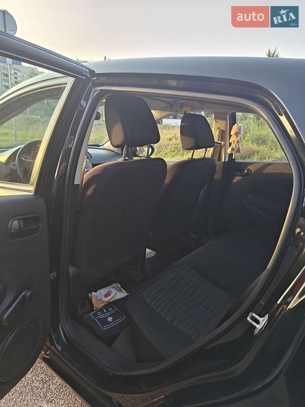 Хэтчбек Mazda 2 2008 в Житомире фото 4 Хэтчбек Mazda 2 2008 в Житомире