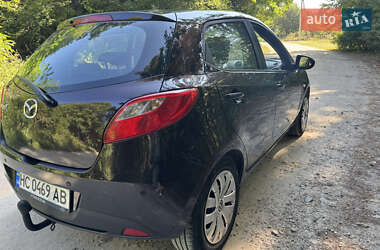 Хэтчбек Mazda 2 2008 в 