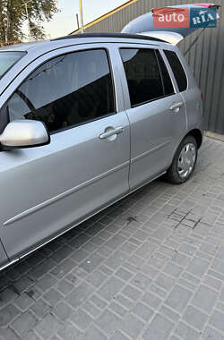 Хэтчбек Mazda 2 2004 в Каменец-Подольском