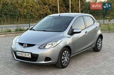 Хэтчбек Mazda 2 2009 в Шепетовке