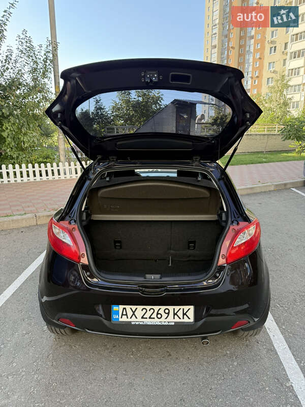 Хетчбек Mazda 2 2008 в Києві