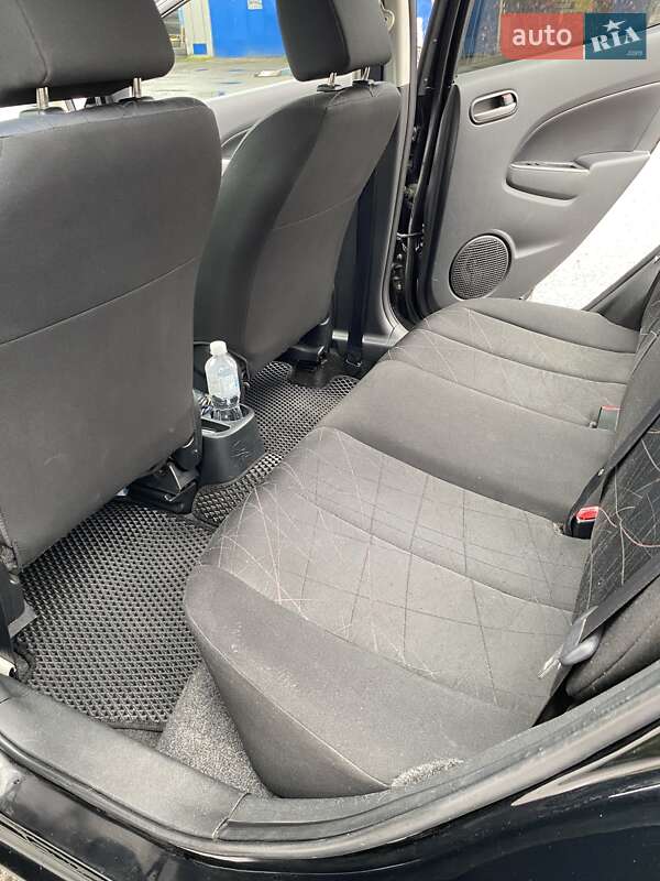 Хетчбек Mazda 2 2011 в Рівному фото 10 Хетчбек Mazda 2 2011 в Рівному