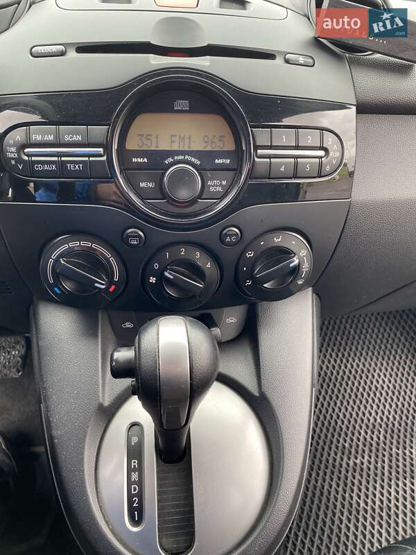 Хетчбек Mazda 2 2011 в Рівному фото 14 Хетчбек Mazda 2 2011 в Рівному