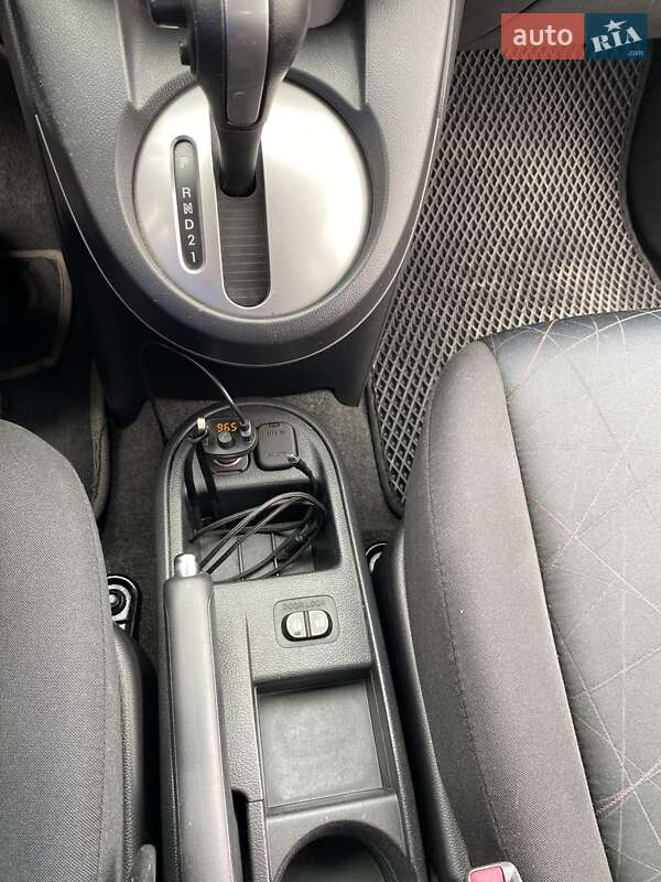 Хетчбек Mazda 2 2011 в Рівному фото 15 Хетчбек Mazda 2 2011 в Рівному