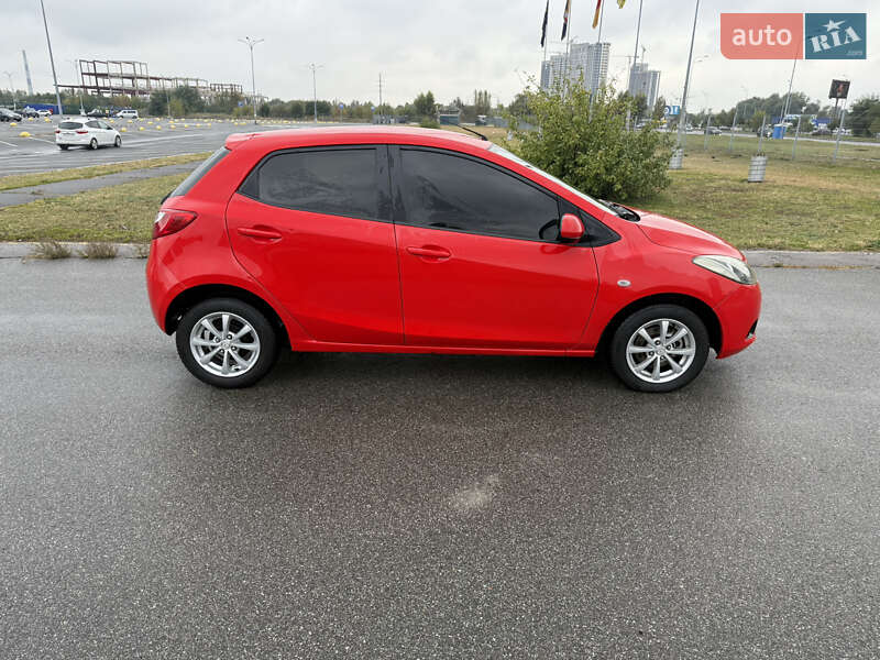 Хэтчбек Mazda 2 2008 в Киеве