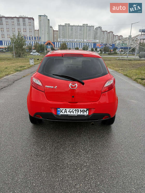 Хэтчбек Mazda 2 2008 в Киеве