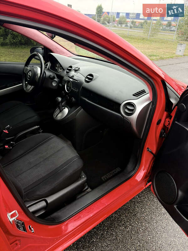 Хэтчбек Mazda 2 2008 в Киеве