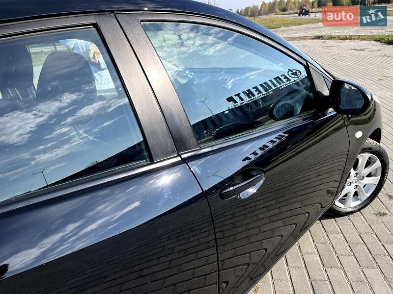 Хетчбек Mazda 2 2009 в Славуті фото 11 Хетчбек Mazda 2 2009 в Славуті