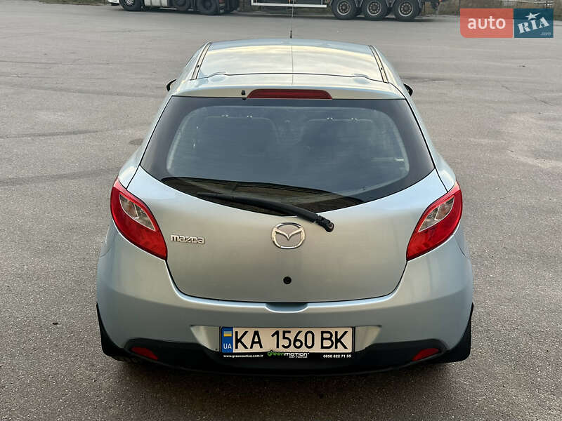 Хетчбек Mazda 2 2008 в Києві фото 8 Хетчбек Mazda 2 2008 в Києві