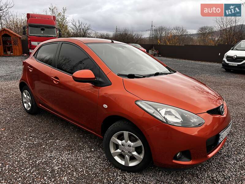 Хэтчбек Mazda 2 2008 в Кременце