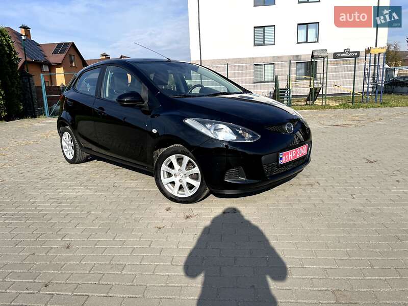 Хэтчбек Mazda 2 2009 в Славуте