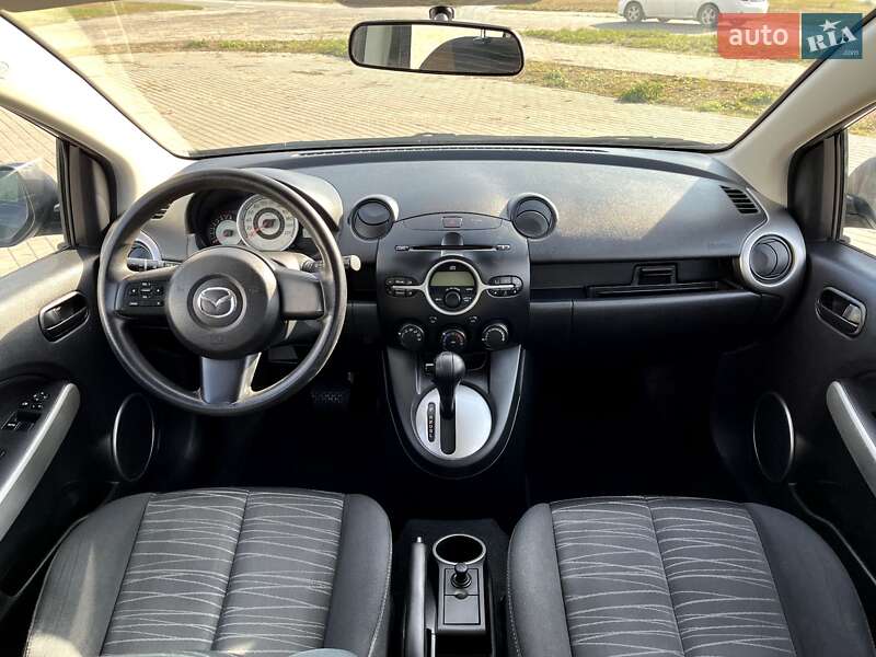 Хэтчбек Mazda 2 2009 в Славуте