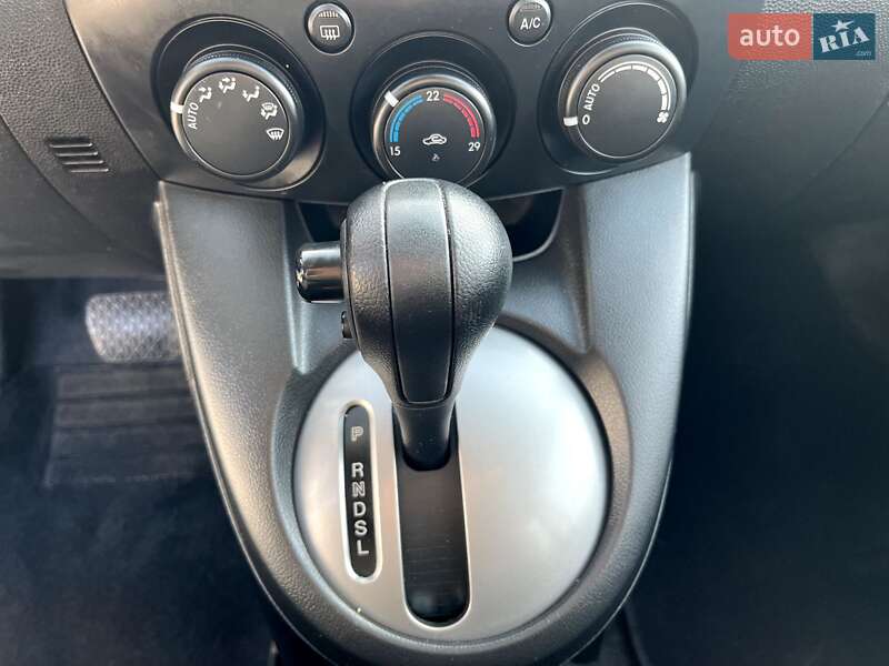 Хэтчбек Mazda 2 2009 в Славуте