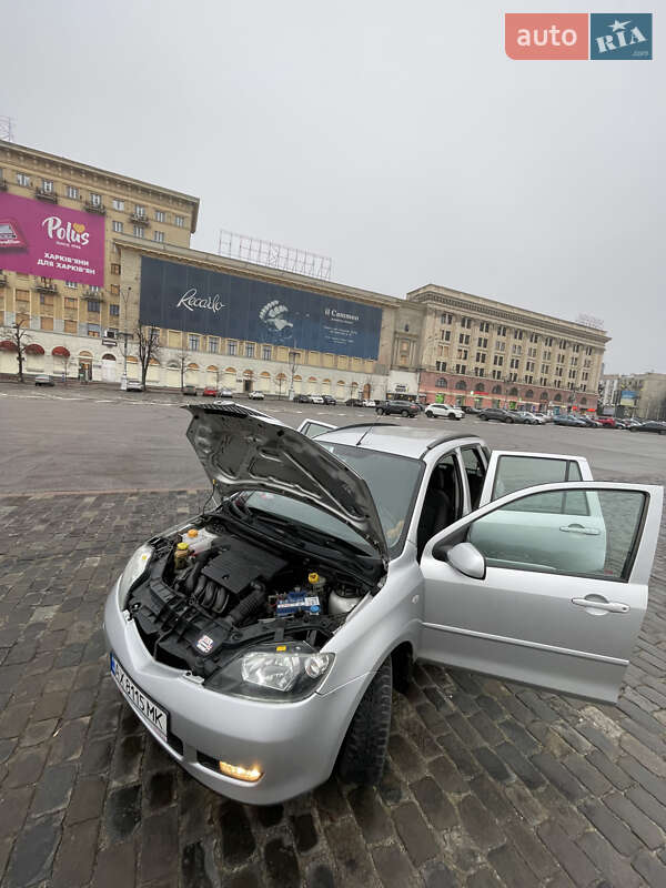 Хетчбек Mazda 2 2003 в Харкові