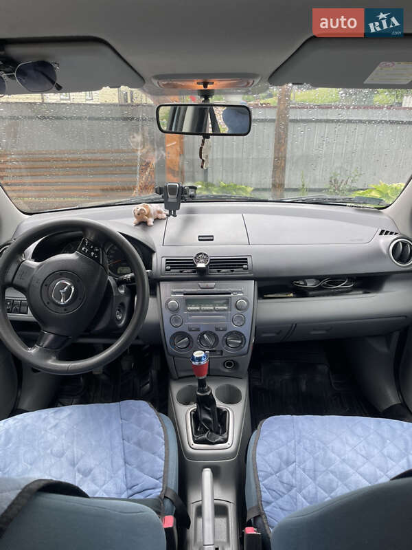 Хэтчбек Mazda 2 2005 в Верховине фото 6 Хэтчбек Mazda 2 2005 в Верховине