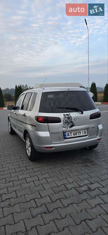 Хэтчбек Mazda 2 2005 в Черновцах