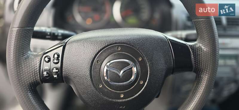 Хэтчбек Mazda 2 2005 в Черновцах