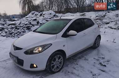 Хэтчбек Mazda 2 2008 в Полтаве