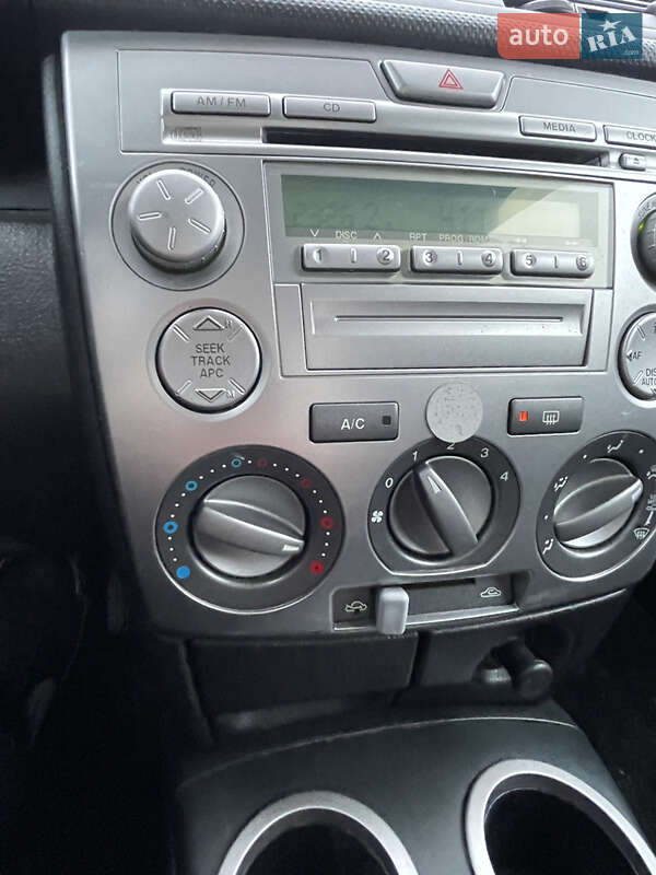 Хетчбек Mazda 2 2006 в Львові фото 40 Хетчбек Mazda 2 2006 в Львові