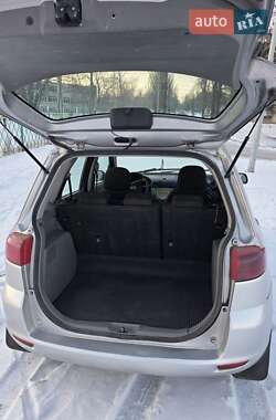 Хэтчбек Mazda 2 2003 в Терновке