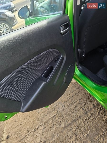 Хетчбек Mazda 2 2009 в Луцьку