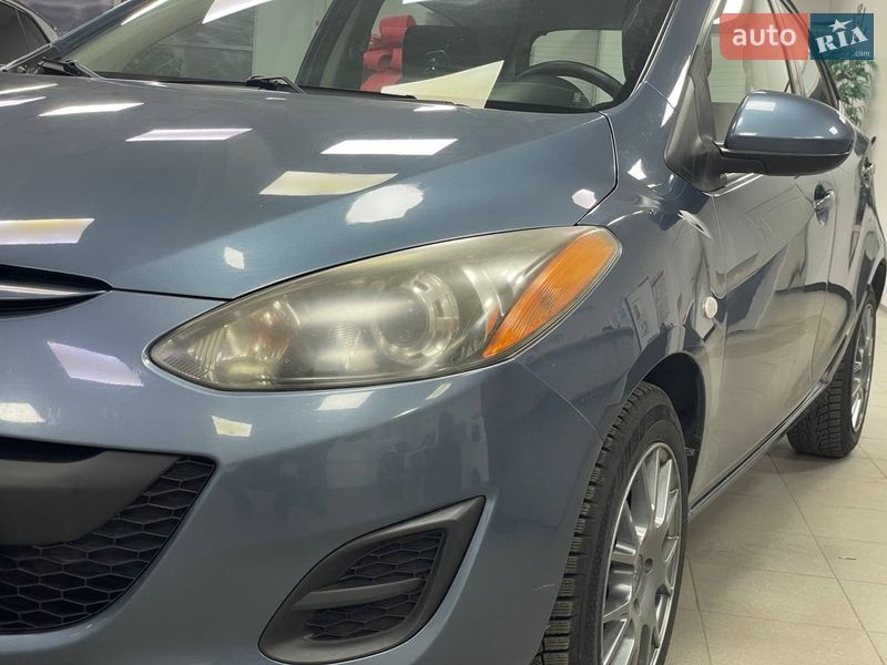 Хэтчбек Mazda 2 2013 в Киеве