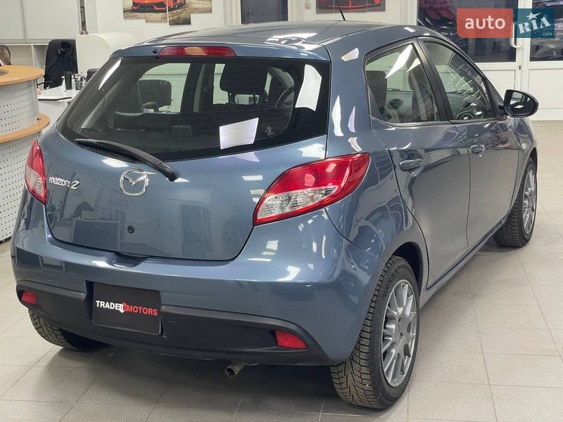 Хэтчбек Mazda 2 2013 в Киеве