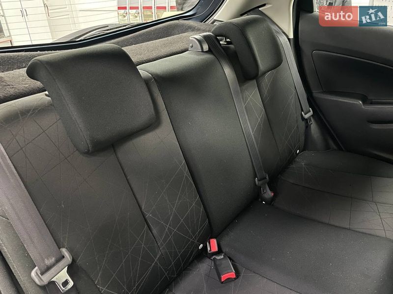 Хэтчбек Mazda 2 2013 в Киеве