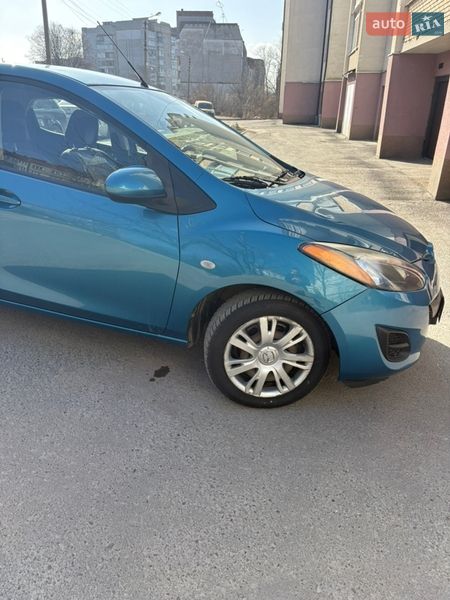 Хэтчбек Mazda 2 2012 в Львове