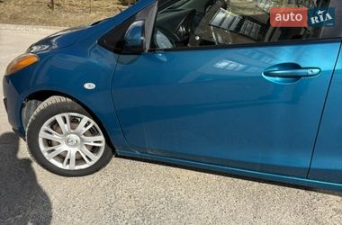 Хэтчбек Mazda 2 2012 в Львове