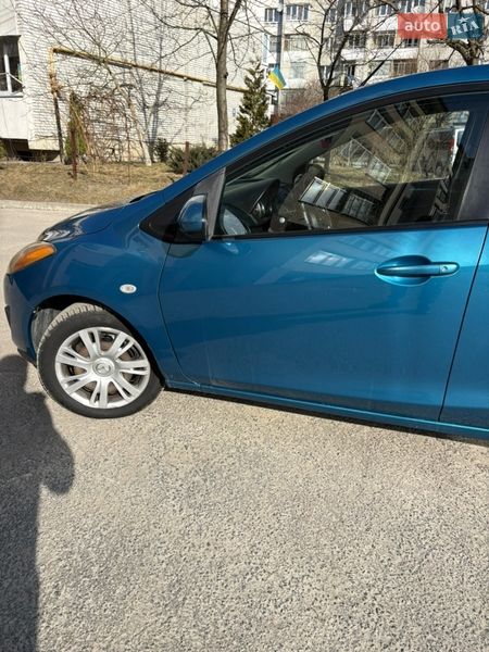 Хэтчбек Mazda 2 2012 в Львове