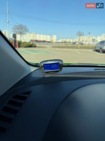 Хэтчбек Mazda 2 2010 в Киеве