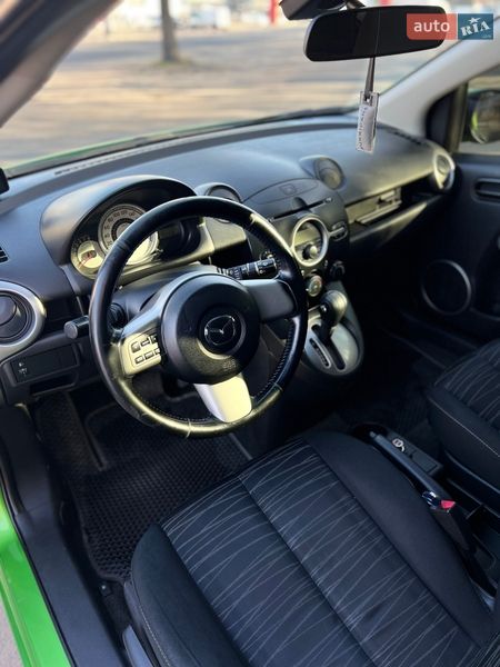 Хэтчбек Mazda 2 2008 в Одессе