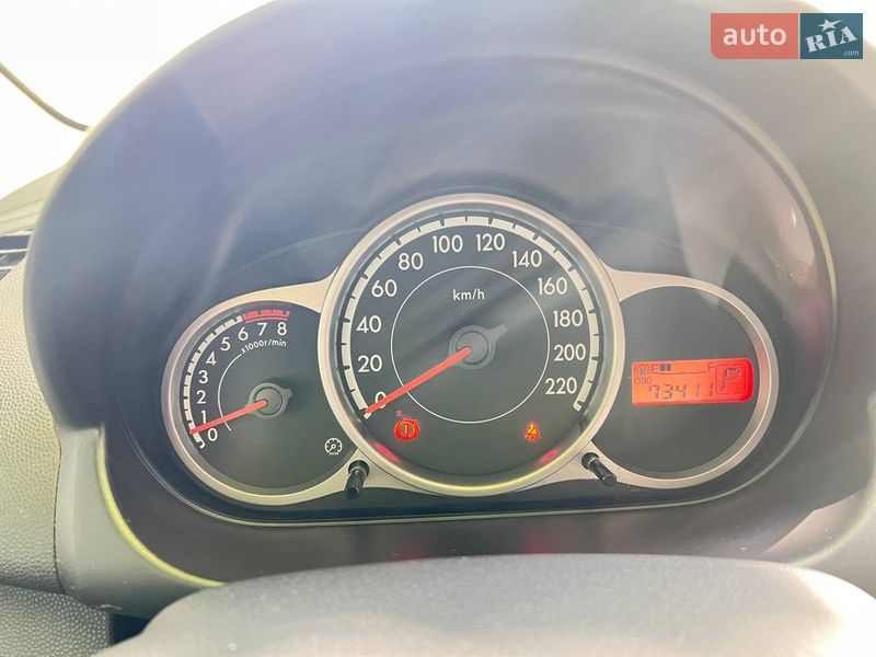 Хэтчбек Mazda 2 2012 в Львове